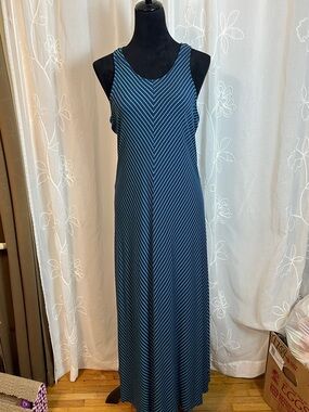 GAP Navy and White Chevron-Stripe Maxi Dress